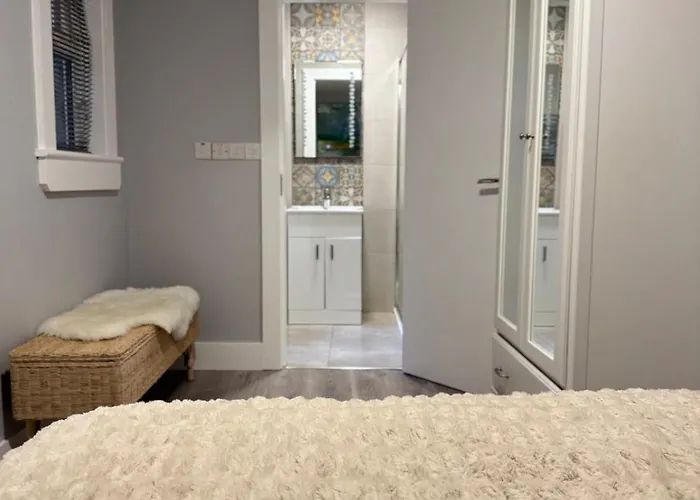 The Art House 9 Apartment